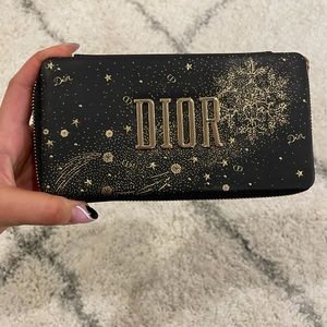 Dior holiday case